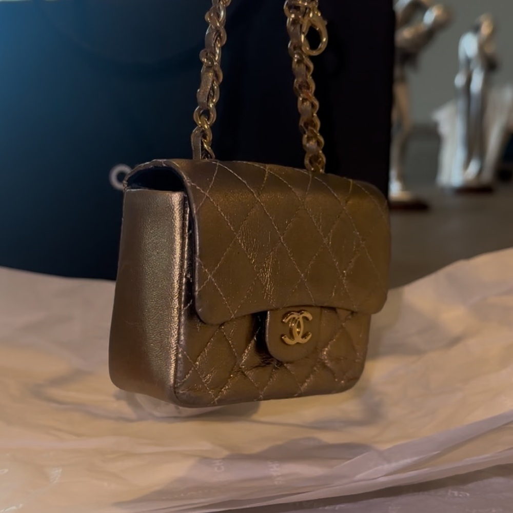 CHANEL Vintage Leather Classic Flap Micro Bag Pouch in Gold - Picture 4 of 16